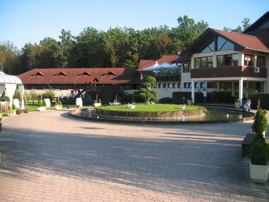 Guesthouse Trajbar Team Zapresic Exterior photo